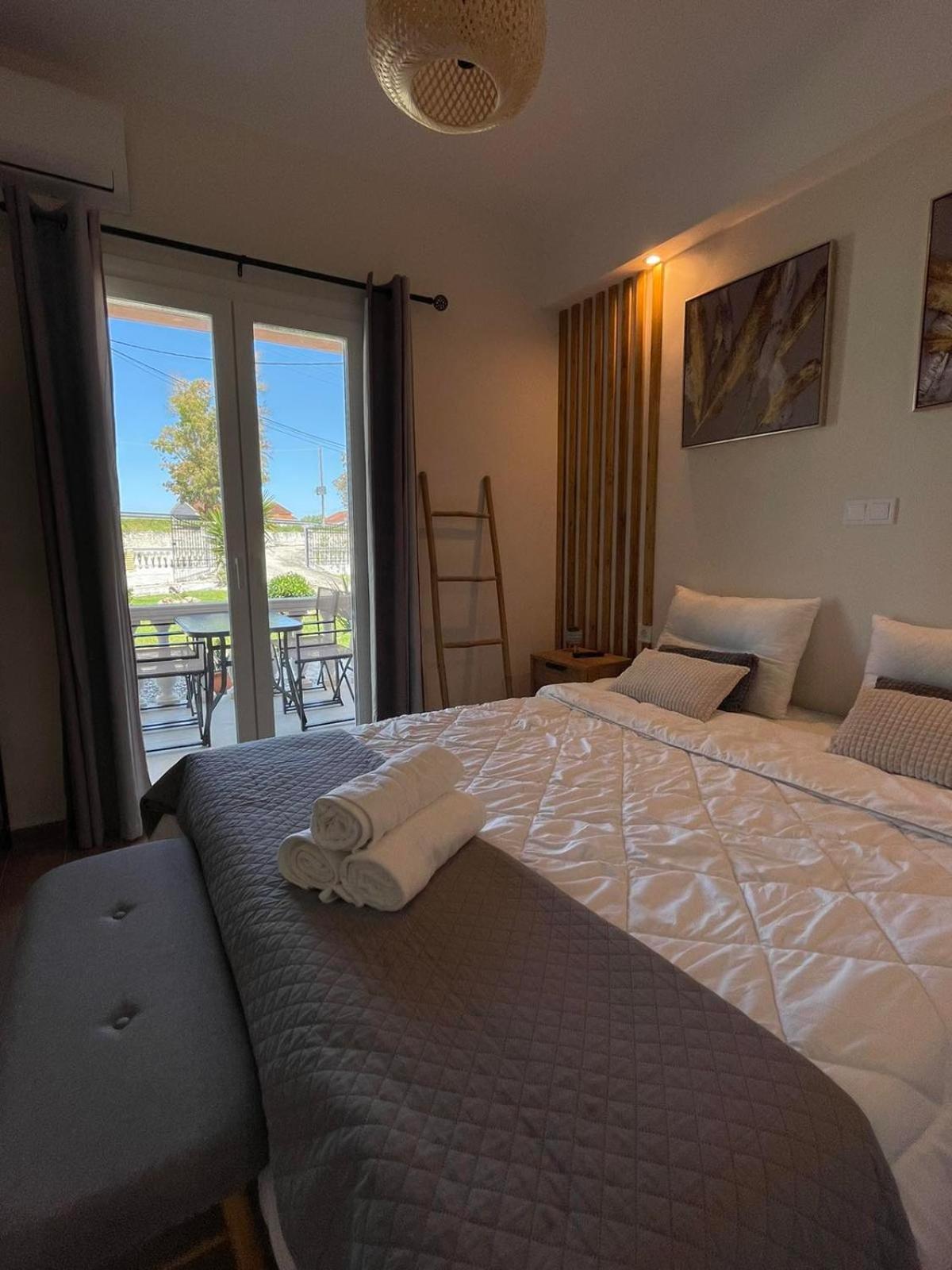 Euphoria Suites And Studios ซีดารี ภายนอก รูปภาพ